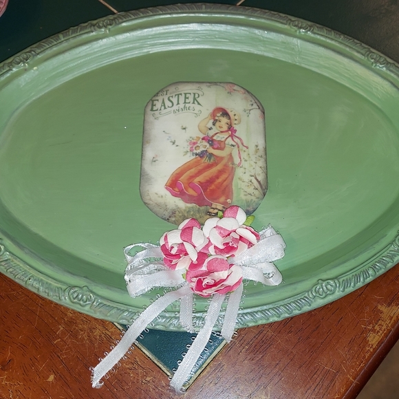 Easter Tray Use For Your Easter Dinner Or As A Wall Hanging - Picture 1 of 10